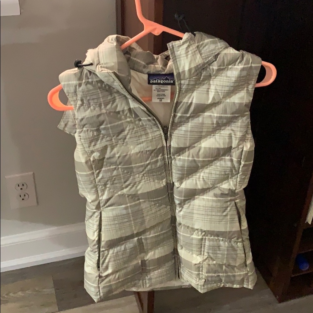 Goose down hooded Patagonia vest XS